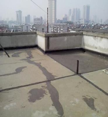 藁城漏水维修 楼顶漏水是什么原因，楼顶漏水维修方法是什么?